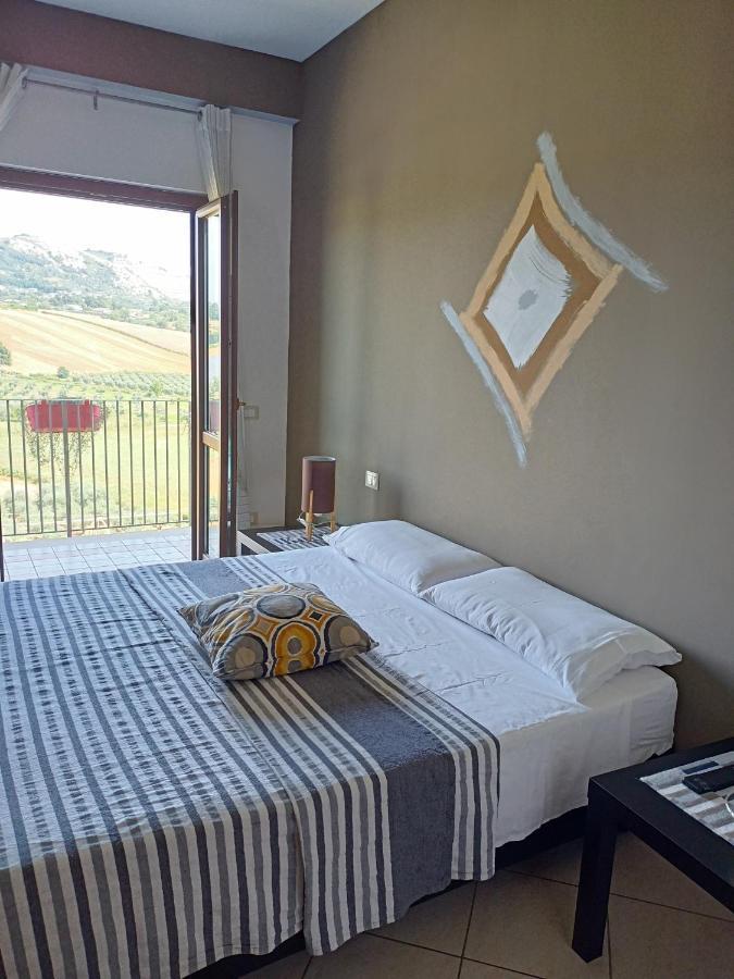 Il Faggio 17 B&B アルテーナ エクステリア 写真